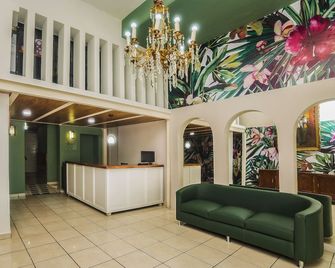 Hotel Trianon - Veracruz - Front desk