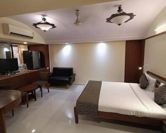 Yogi Broadway - Mumbai - Bedroom