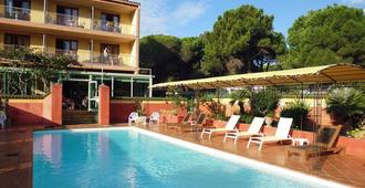 Hotel Cyrnea - Calvi - Pool
