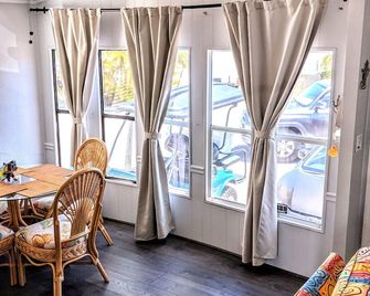 Relax by Florida Keys Beaches, just a 7-min drive away - 쿠조키 - 다이닝룸