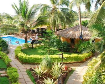 Santana Beach Resort - Candolim - Pool