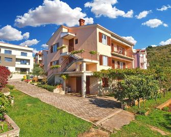 Apartments Medulinska Rabac 757 - Rabac - Gebäude