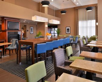 Hampton Inn & Suites by Hilton Tacoma - Tacoma - Ravintola