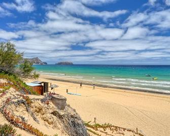 Porto Santo Pip House, a Home in Madeira - Porto Santo - Strand