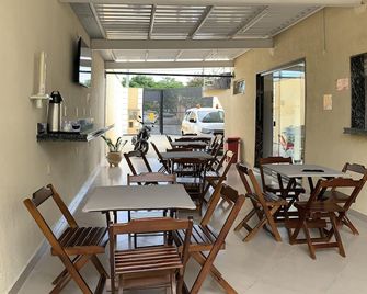 Poupahotel Unidade Bairro - Taubate - Restaurant
