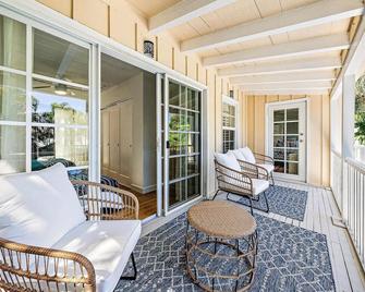 New Mar-a-Lago Retreat! - West Palm Beach - Balcony