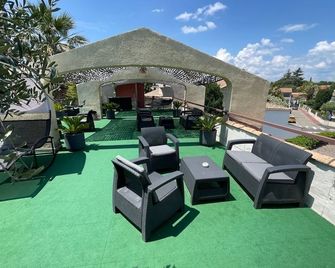 Hotel Ulysse Montpellier Centre - Montpellier - Binnenhof