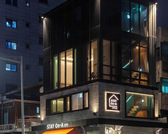 Stay On-A - Seúl - Edificio