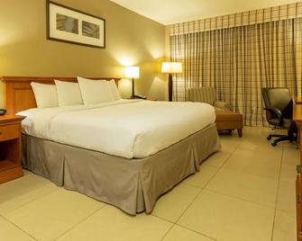 Radisson Hotel Panama Canal - Panama City - Bedroom