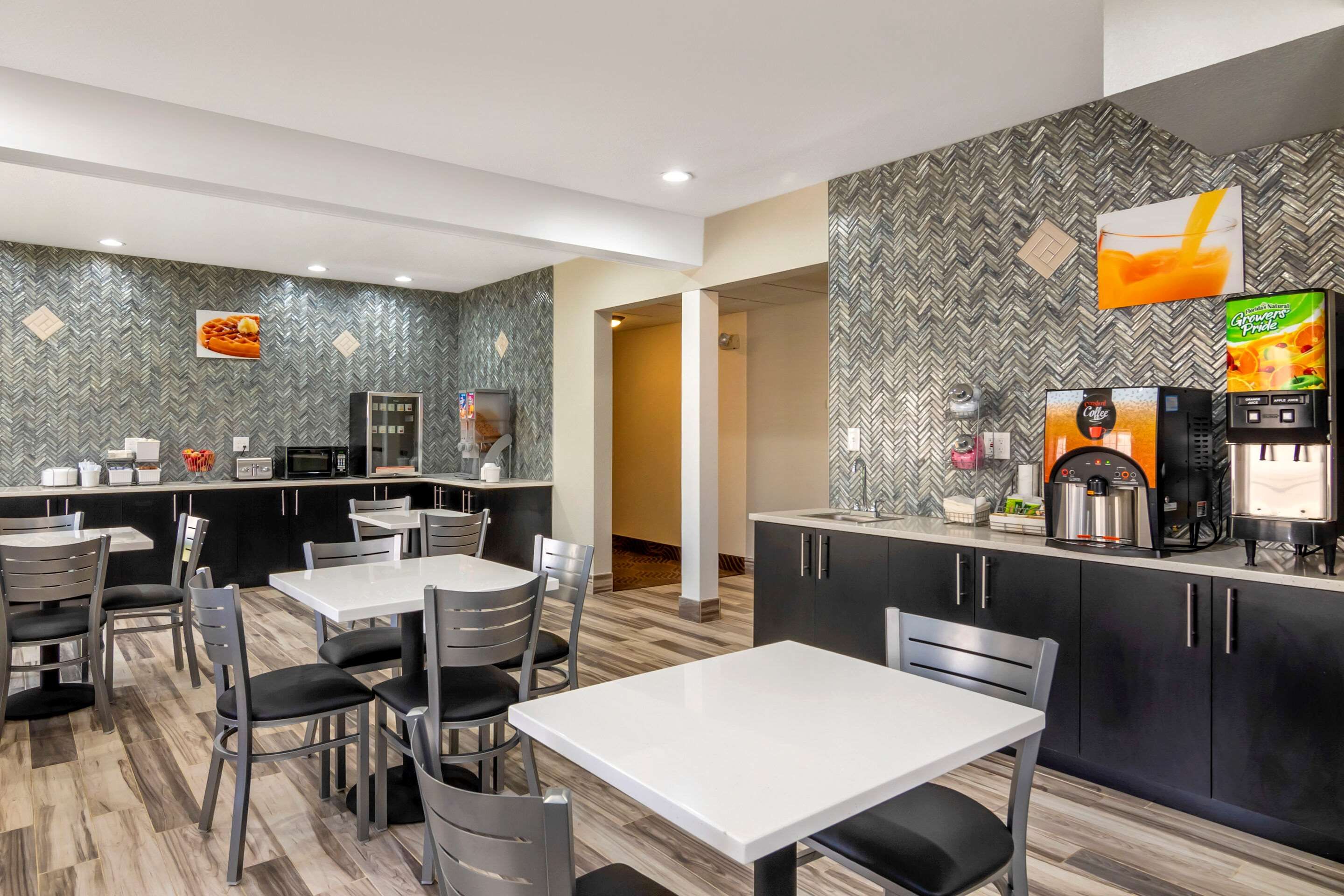 Quality Inn Overland Park Kansas City - אוברלנד פארק - מסעדה