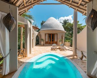 Xanadu Villas & Retreat - Bwejuu - Piscine