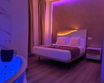 Paradise Suites Madrid - Madrid - Quarto