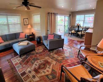 Relax In The Heart of Lana'i - Lanai City - Sala de estar
