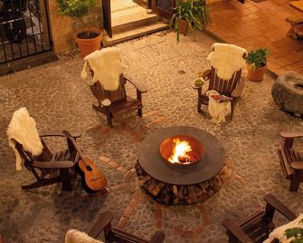 Villa Vicuña Wine & Boutique Hotel - Cafayate - Binnenhof
