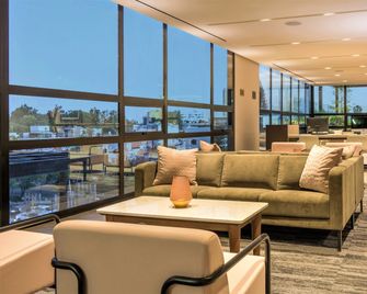 Staybridge Suites Guadalajara Novena By IHG - Guadalajara - Lounge
