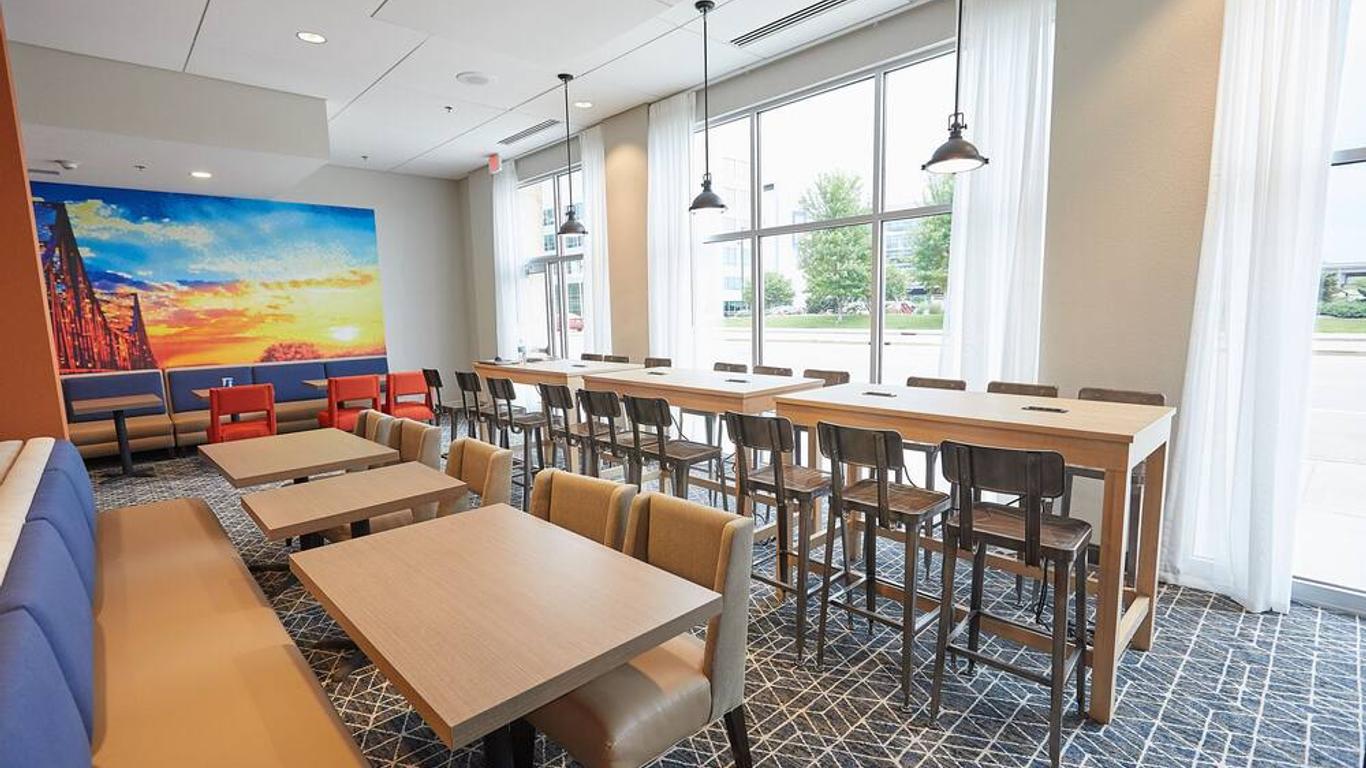 Gundersen Hotel & Suites