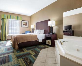 Quality Inn & Suites Arnold - St Louis - Arnold - Habitación