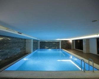 Heybeli Garden - Mudanya - Pool