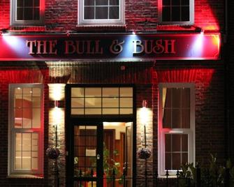 The Bull And Bush Hotel Kingston - Kingston upon Thames - Building
