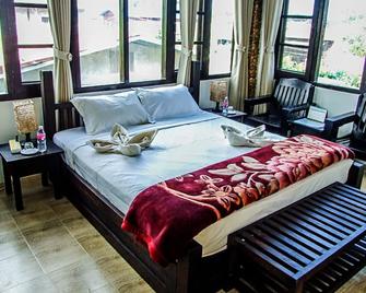 Aquarius Inn - Nyaungshwe - Habitación