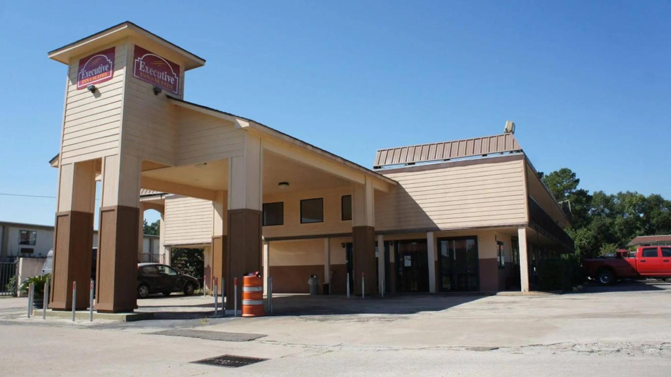 Executive Inn & Suites