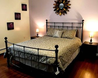 Cozy Modern 2 Bedrooms Apartment Close to Boston - Revere - Habitación