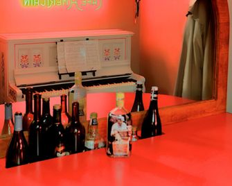 Featherbed Railroad - Nice - Bar