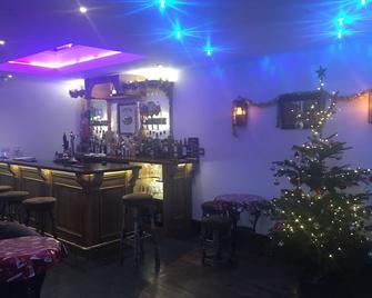 Melford House - Farnborough - Bar