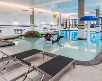 Hampton Inn & Suites Portland/Pearl District - Portland - Pool