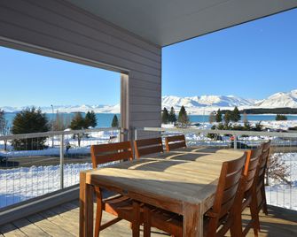 ببرز بلو ووتر ريزورت - ليك تيكابو - شرفة