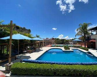 Hotel Bungalows La Era - Ixtapan de la Sal