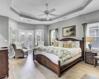 Grand Pavilion 71 By Wild Dunes, Home In - Isle of Palms - Bedroom