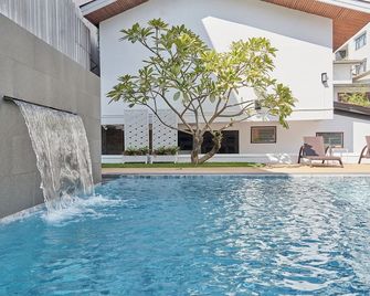 Le Charme Vientiane Hotel - Vientiane - Havuz