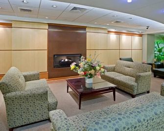 DoubleTree by Hilton Warwick Providence Airport - Warwick - Lounge