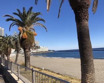 Toyoko Inn Atami Ekimae - Atami - Strand