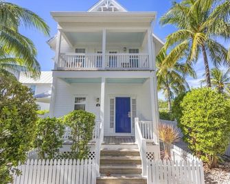 Coral Lagoon Resort Villas & Marina by KeysCaribbean - Marathon - Bedroom