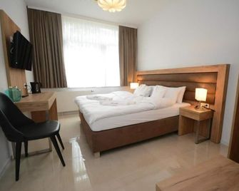 Hannover Zimmervermietung Mardino - Hannover - Habitación