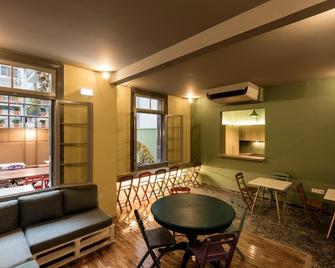 Nubian Hostel - אתונה - מסעדה