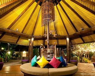 Lomtalay Chalet Resort - Muang Klaeng - Area lounge