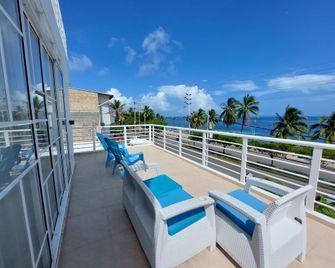 Bahia San Andres Hospedaje - San Andrés - Balkong