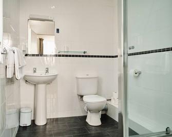 Hotel De Normandie - Saint Helier - Bathroom