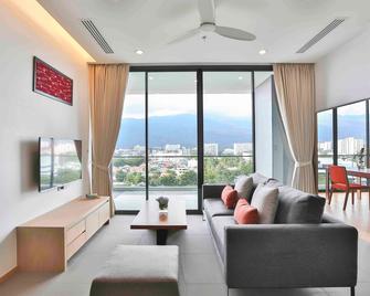 Eastin Tan Hotel Chiang Mai - Chiang Mai - Living room