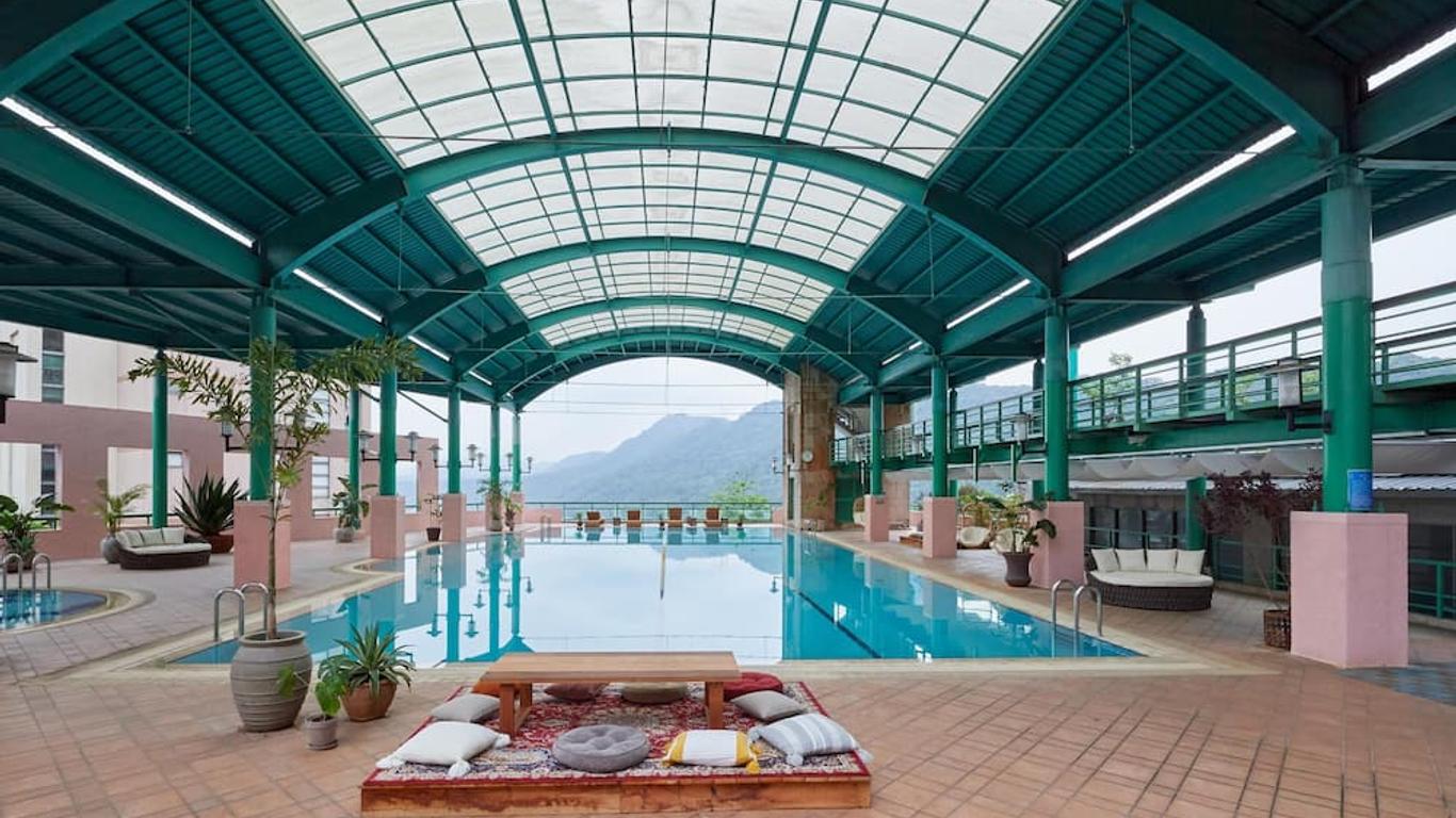 هوارد ليك ريزورت شيمان دام