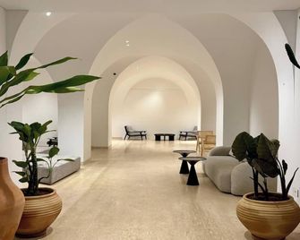 The Lead Hotel - Freetown - Lobby