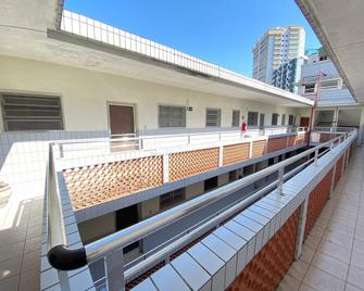 Pé na Areia Praia da Guilhermina IV - Praia Grande - Varanda