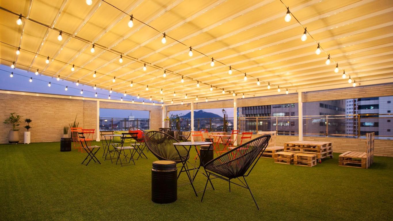 Busan Sujeongdong Brown dot