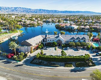 The Chateau At Lake La Quinta - La Quinta - Outdoor view