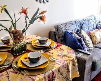 Pretty Flat In The Skyscraper - Benidorm - Ruokailuhuone