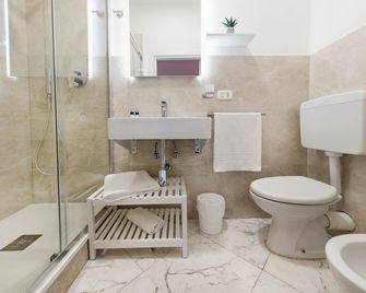 Colori e Note - Naples - Bathroom