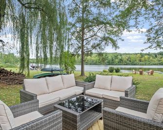 The Willow at Morgans Mill - Greenville - Patio